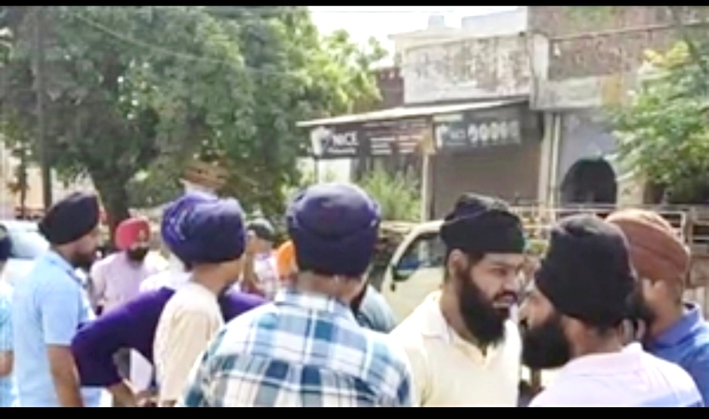 ਰਾਜਪੁਰਾ ਦੇ ਗੁਰਦੁਆਰਾ ਸਿੰਘ ਸਭਾ 'ਚ ਬੇਅਦਬੀ ਦੀ ਕੋਸ਼ਿਸ਼ News Patiala 1 News Patiala -